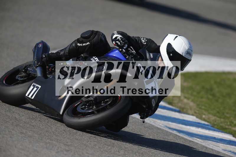 /Archiv-2024/02 29.01.-02.02.2024 Moto Center Thun Jerez/Gruppe schwarz-black/177